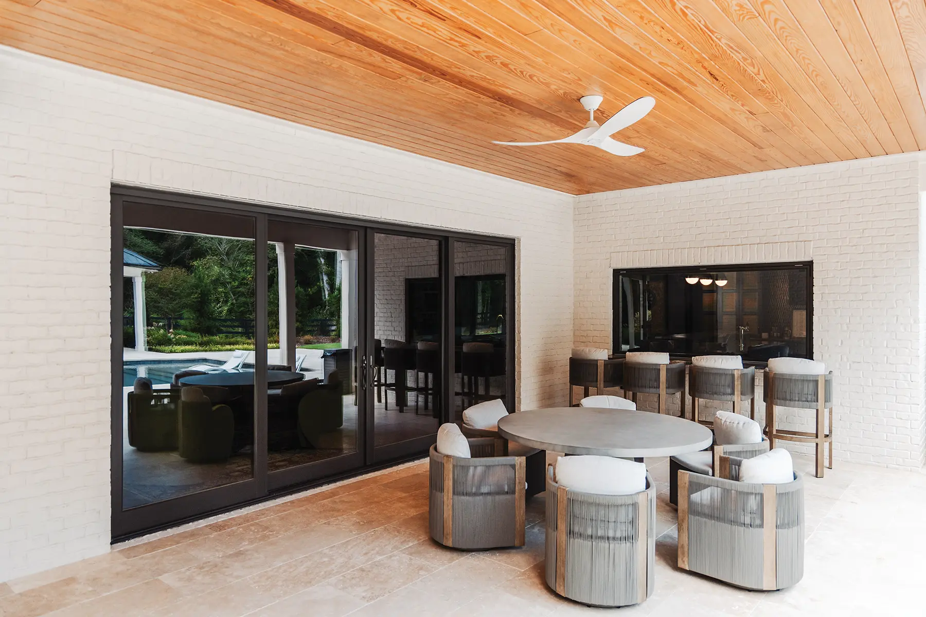 image_url=httpsa-us.storyblok.comf10216661920x12805fed4a0725birmingham_ext_patio_sfd_bz_orb_p24105_if